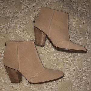 Enzo Angiolini tan booties Size 7.5